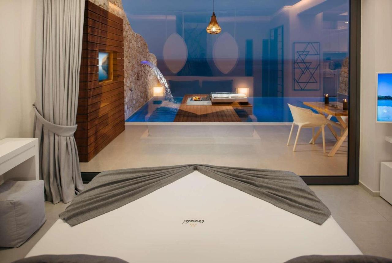 Emerald Cave Suites Agios Nikolaos  Extérieur photo